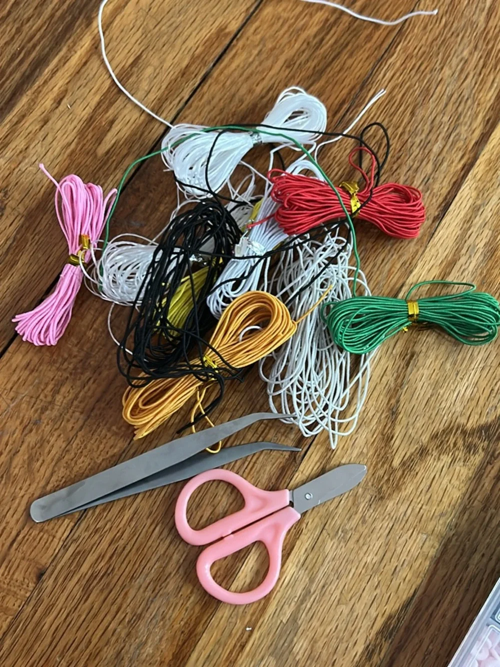 Mixed Bead and Jewelry-Making Kit — Multicolor Beads